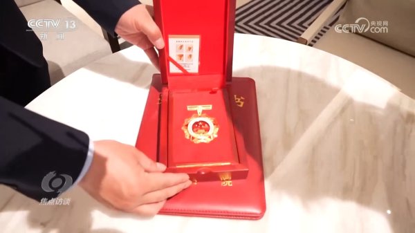 东兴资本配资 焦点访谈｜微光成炬！平凡岗位上的劳动者描绘奋进的中国